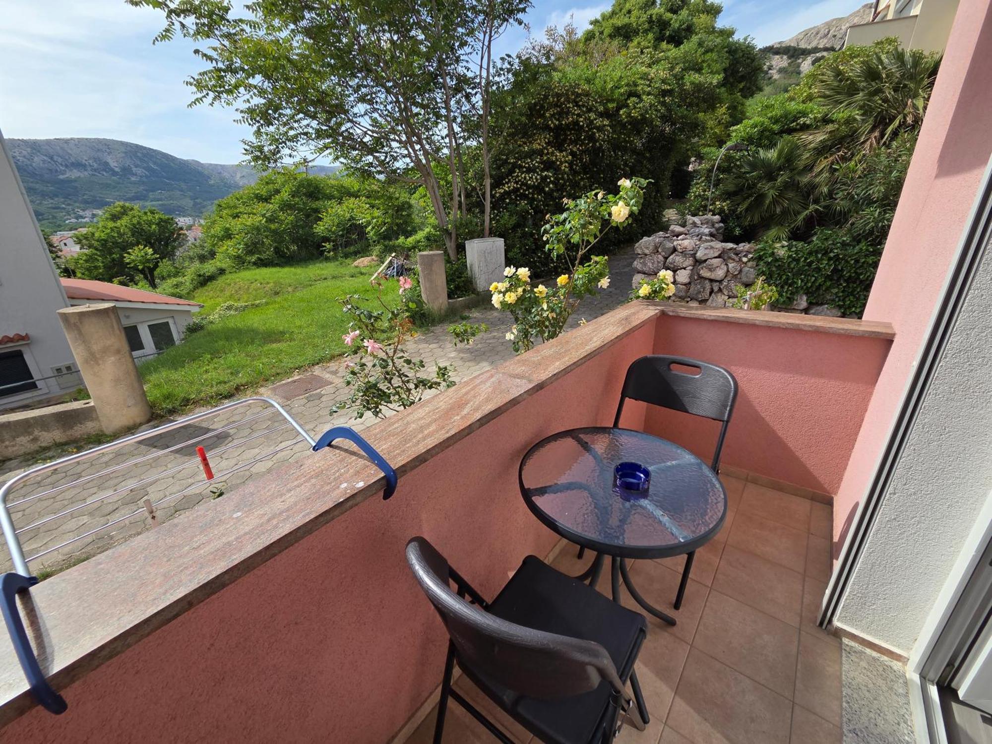 Apartments & Rooms Nensi Baška Екстериор снимка